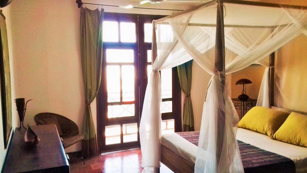 Maison D'Hotes Niokobokk Ndiebene Εξωτερικό φωτογραφία